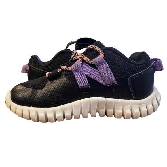 New Balance Kids Sneakers in Black and Purple - Picture 9 of 13